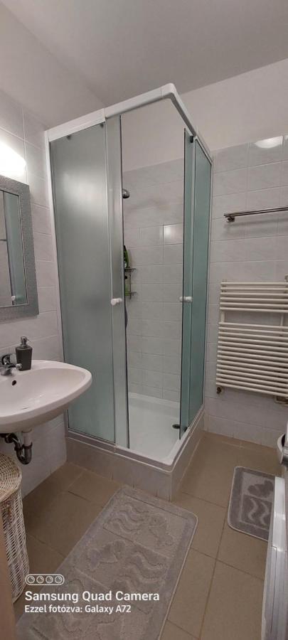 Apartamento Beszédes-lak, Aranypart Siófok Exterior foto
