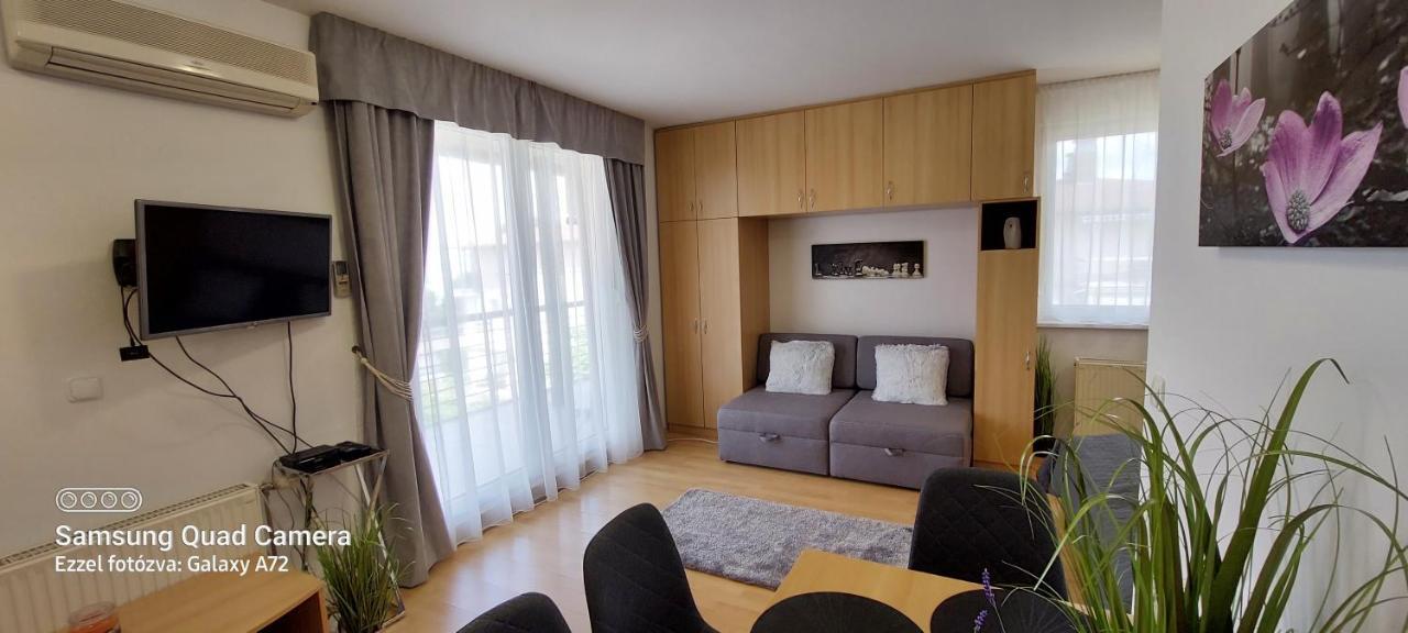 Apartamento Beszédes-lak, Aranypart Siófok Exterior foto